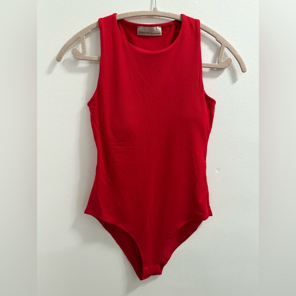 Zenana Outfitters Red Sleeveless Bodysuit